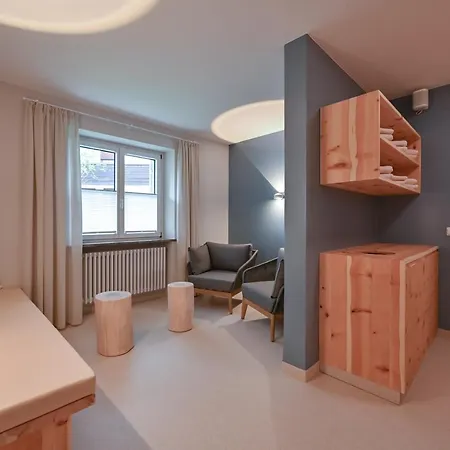 Gaestehaus Sankt Ulrich Hotell 3*