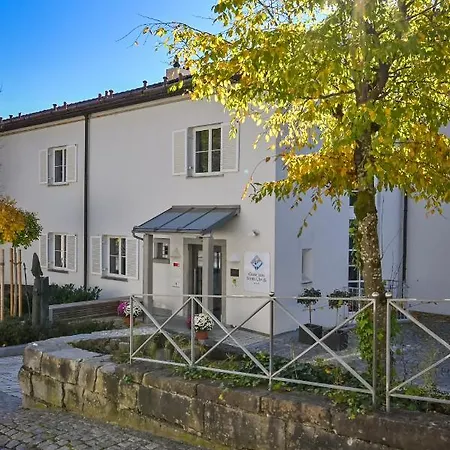 Отель Gaestehaus Sankt Ulrich