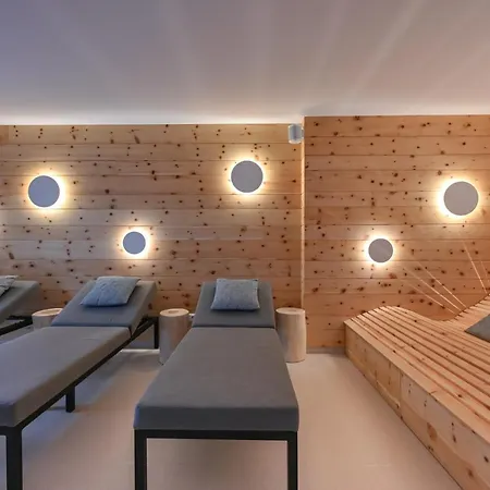 Hotel Gaestehaus Sankt Ulrich 3*