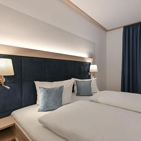 Gaestehaus Sankt Ulrich 3*