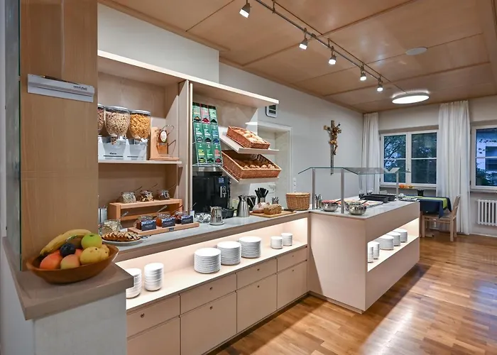 Gaestehaus Sankt Ulrich 3*